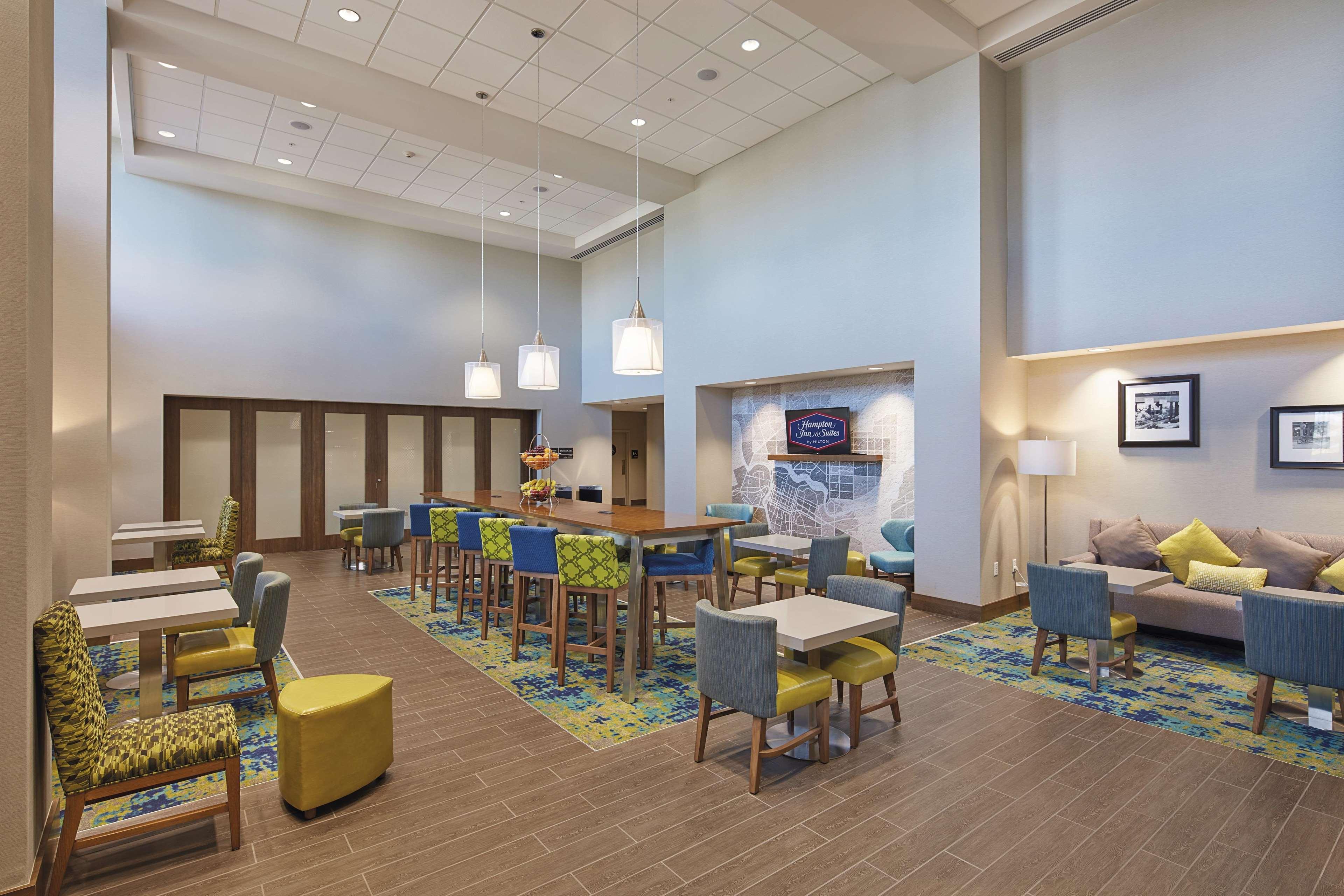 Hampton Inn & Suites Sacramento At Csus Exterior foto